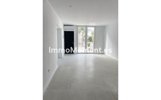 Apartment - Resale - Málaga - Bajondillo