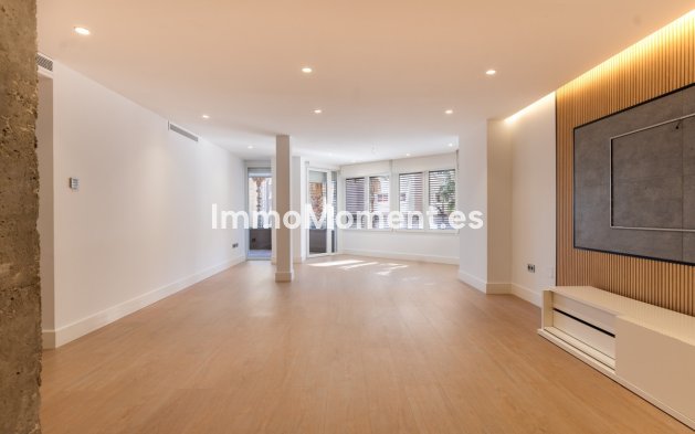 Apartment - Resale - Málaga - Málaga Centro
