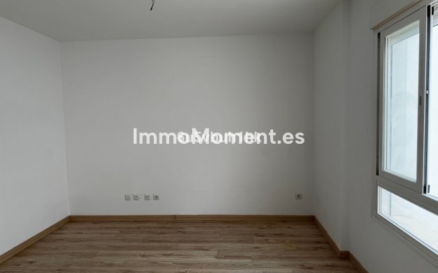 Apartment - Resale - Málaga - Suárez