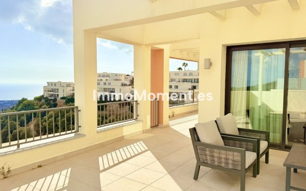 Apartment - Resale - Marbella - Altos de los Monteros