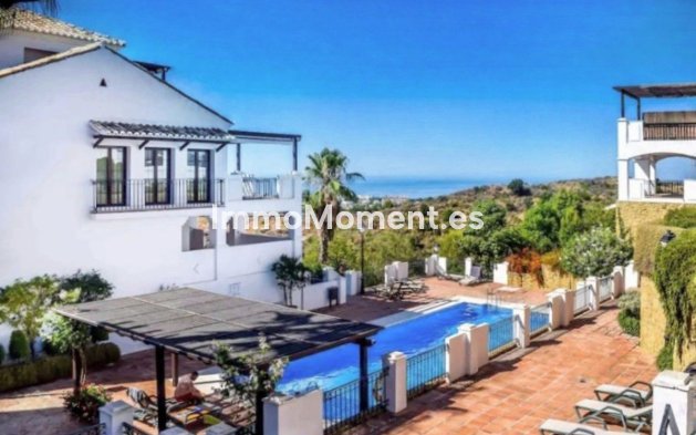Apartment - Resale - Marbella - Altos de los Monteros