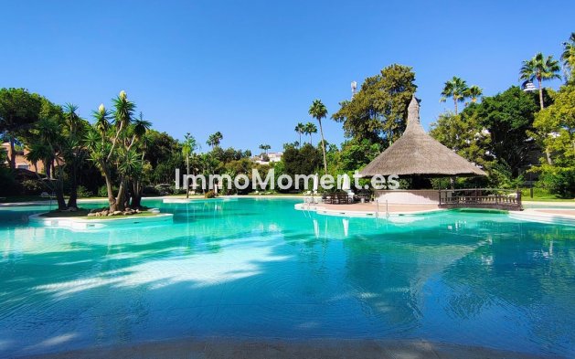 Apartment - Resale - Marbella - Guadalmina Baja