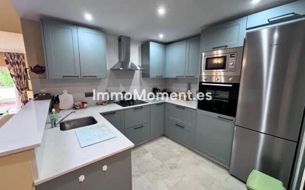 Apartment - Resale - Marbella - Las Chapas