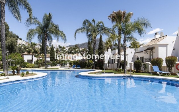 Apartment - Resale - Marbella - Nueva Andalucía