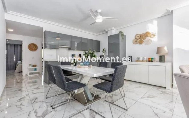 Apartment - Resale - Marbella - Nueva Andalucía