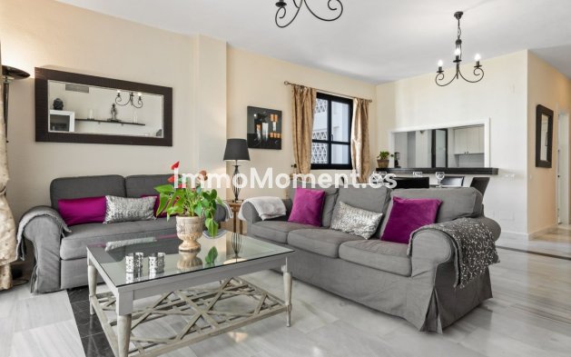 Apartment - Resale - Marbella - Puerto Banús