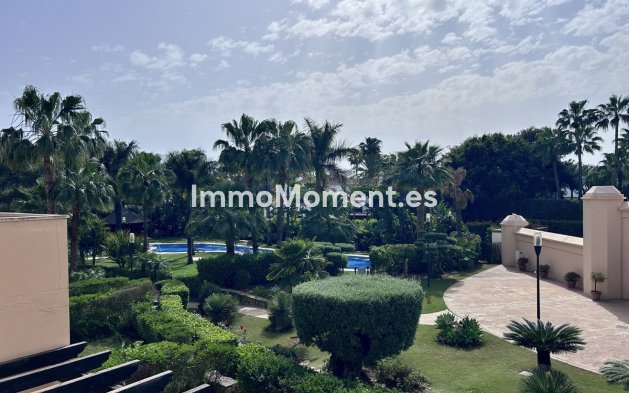 Apartment - Resale - Marbella - Puerto Banús