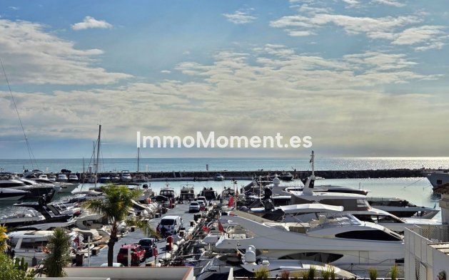 Apartment - Resale - Puerto Banús - Puerto Banús