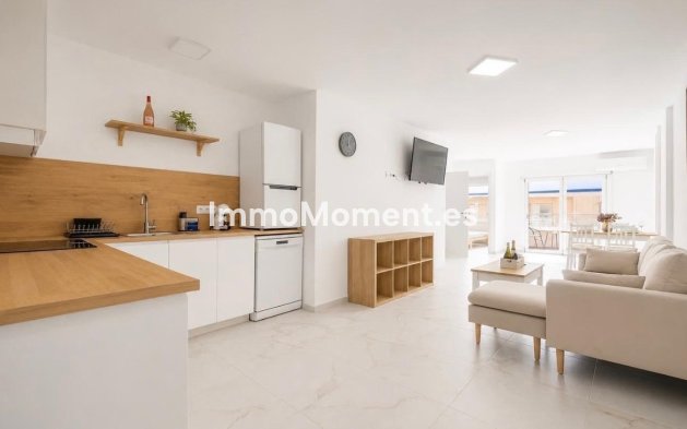 Apartment - Resale - Torrevieja - Torrevieja Centro