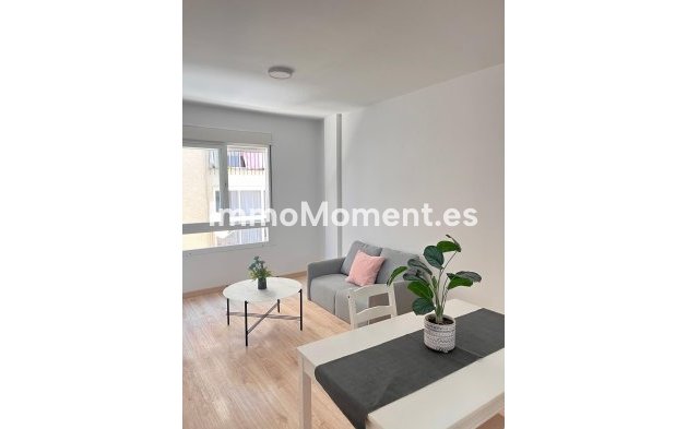 Apartment - Wiederverkauf - Málaga - Suárez