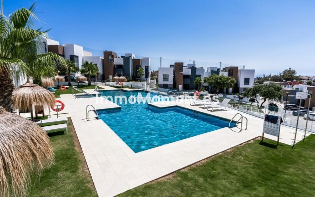 Apartment - Wiederverkauf - Marbella - Cabopino