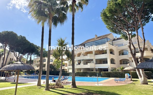 Apartment - Wiederverkauf - Marbella - Elviria