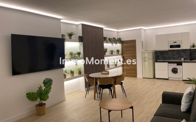 Apartment - Wiederverkauf - Marbella - Puerto Banús