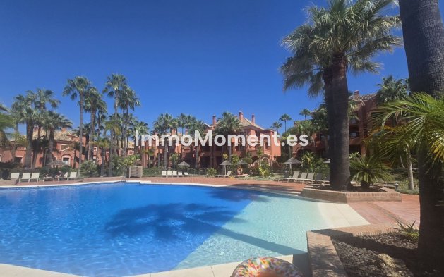 Apartment - Wiederverkauf - Marbella - Puerto Banús