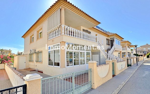 Apartment - Wiederverkauf - Orihuela - La Zenia