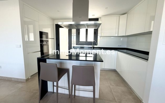 Appartement - Bestaande woning - Estepona  - Atalaya