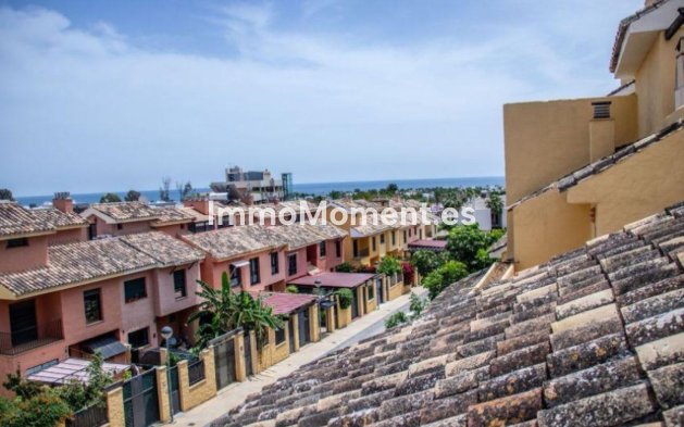 Appartement - Bestaande woning - Estepona  - Costalita