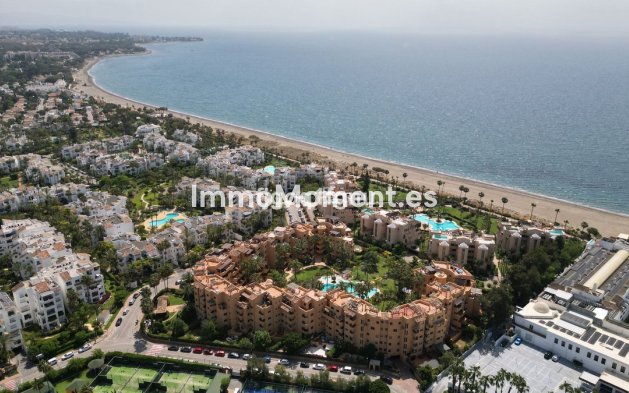 Appartement - Bestaande woning - Estepona  - Costalita