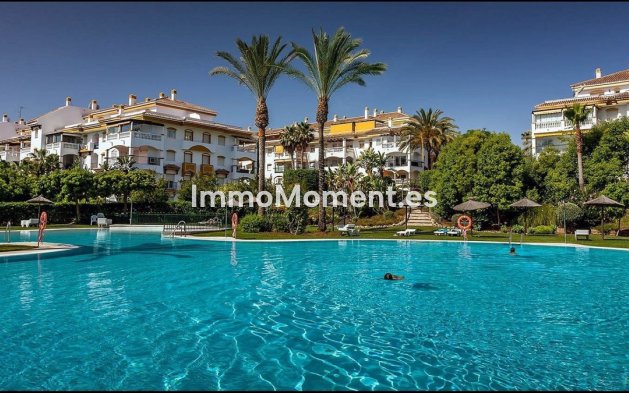 Appartement - Bestaande woning - Marbella - Nueva Andalucía