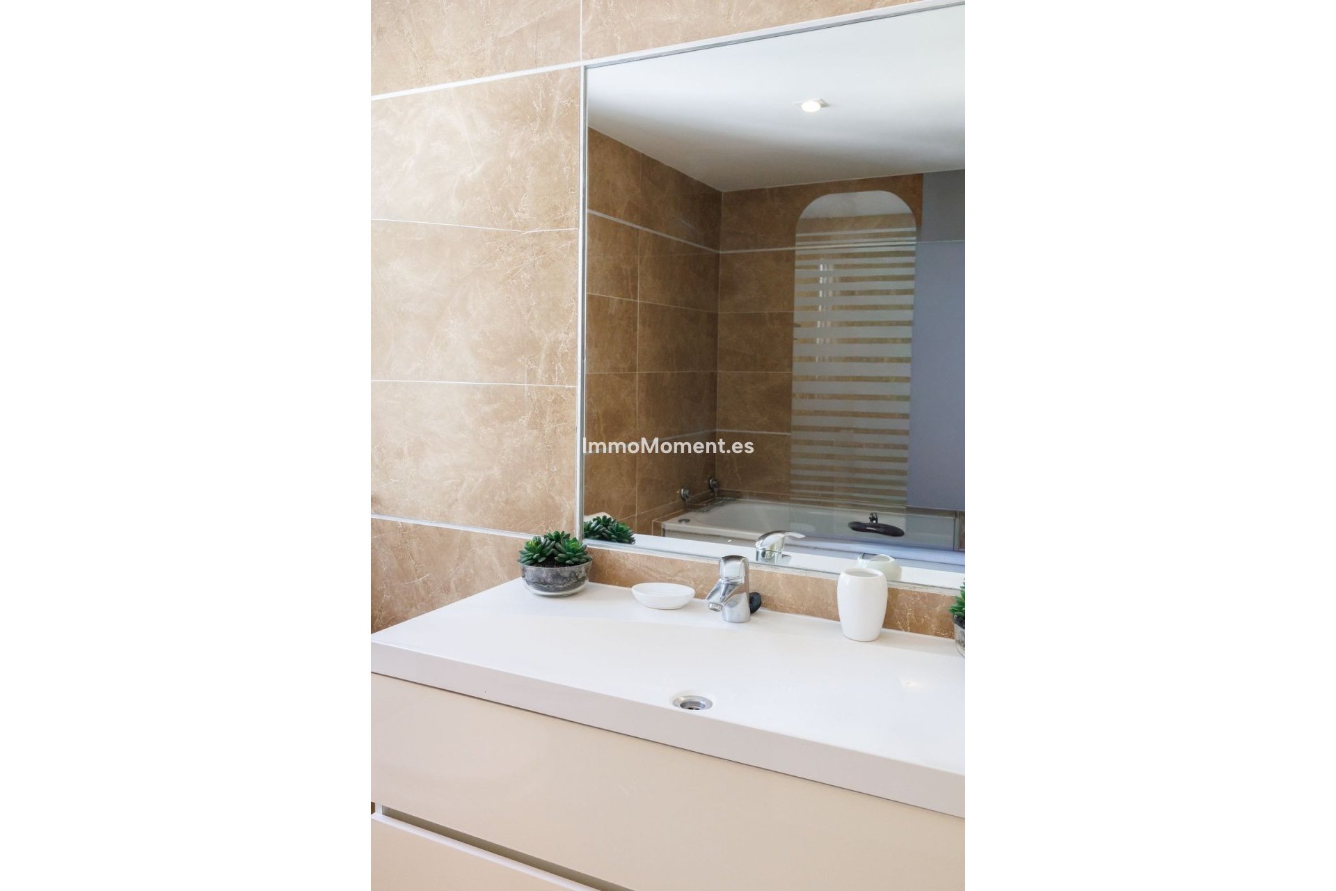 Bestaande woning - Appartement - Benahavís - Benahavís Centro