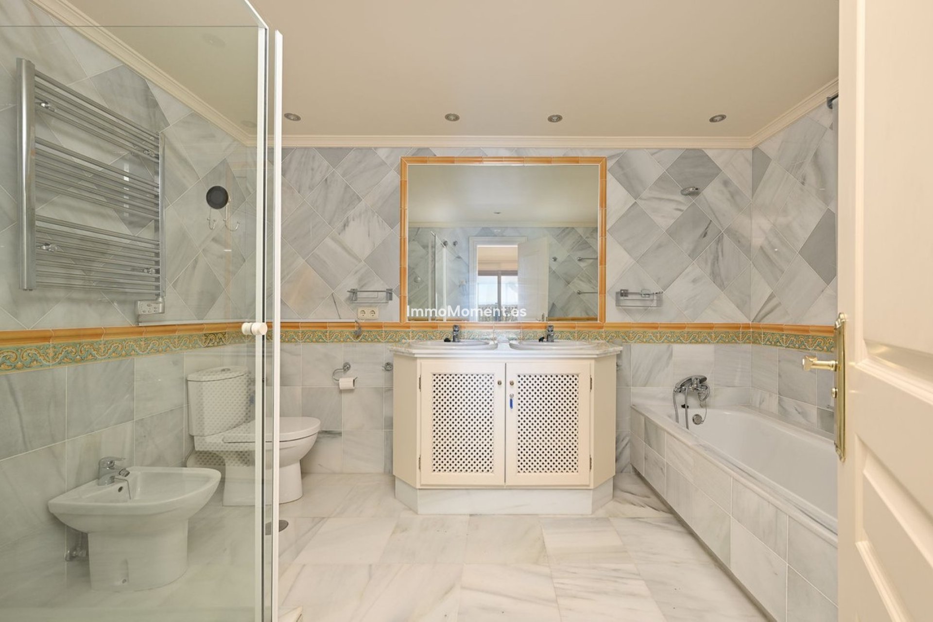 Bestaande woning - Appartement - Benahavís - Benahavís Centro