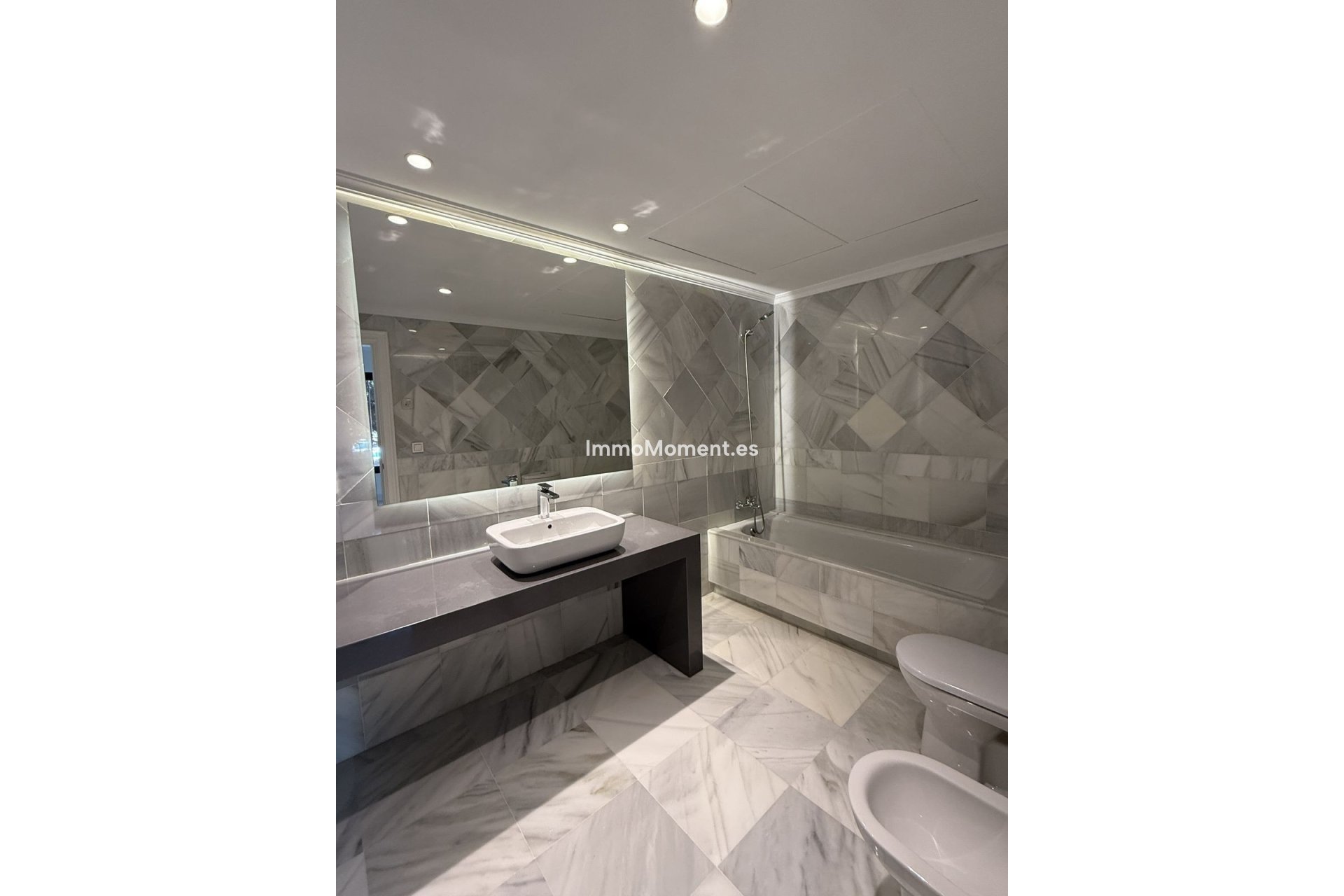 Bestaande woning - Appartement - Benahavís - Benahavís Centro