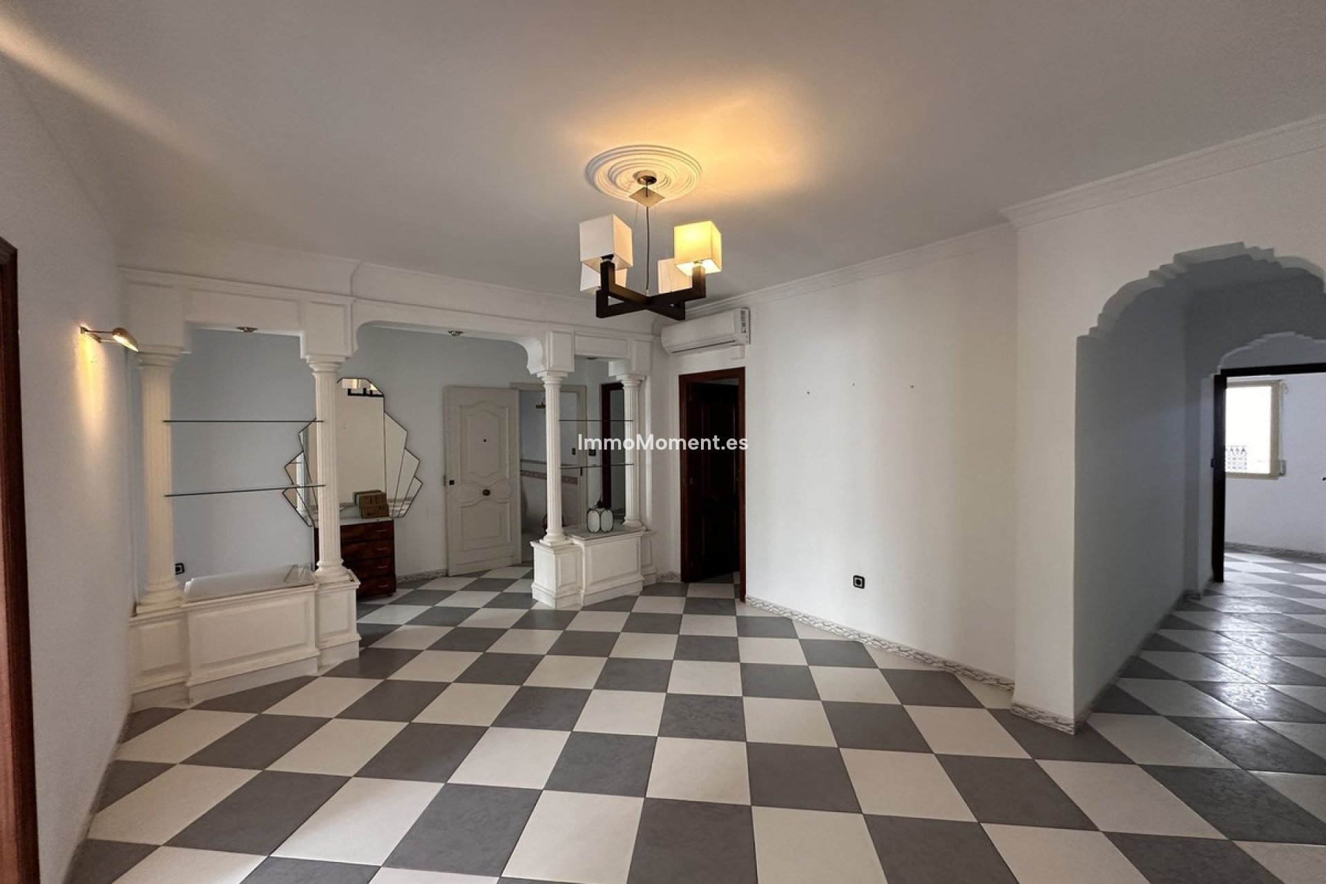 Bestaande woning - Appartement - Binnenland  - Alhaurín el Grande Centro