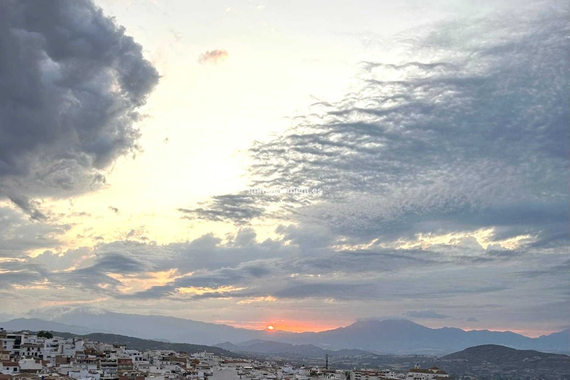 Bestaande woning - Appartement - Binnenland  - Alhaurín el Grande Centro