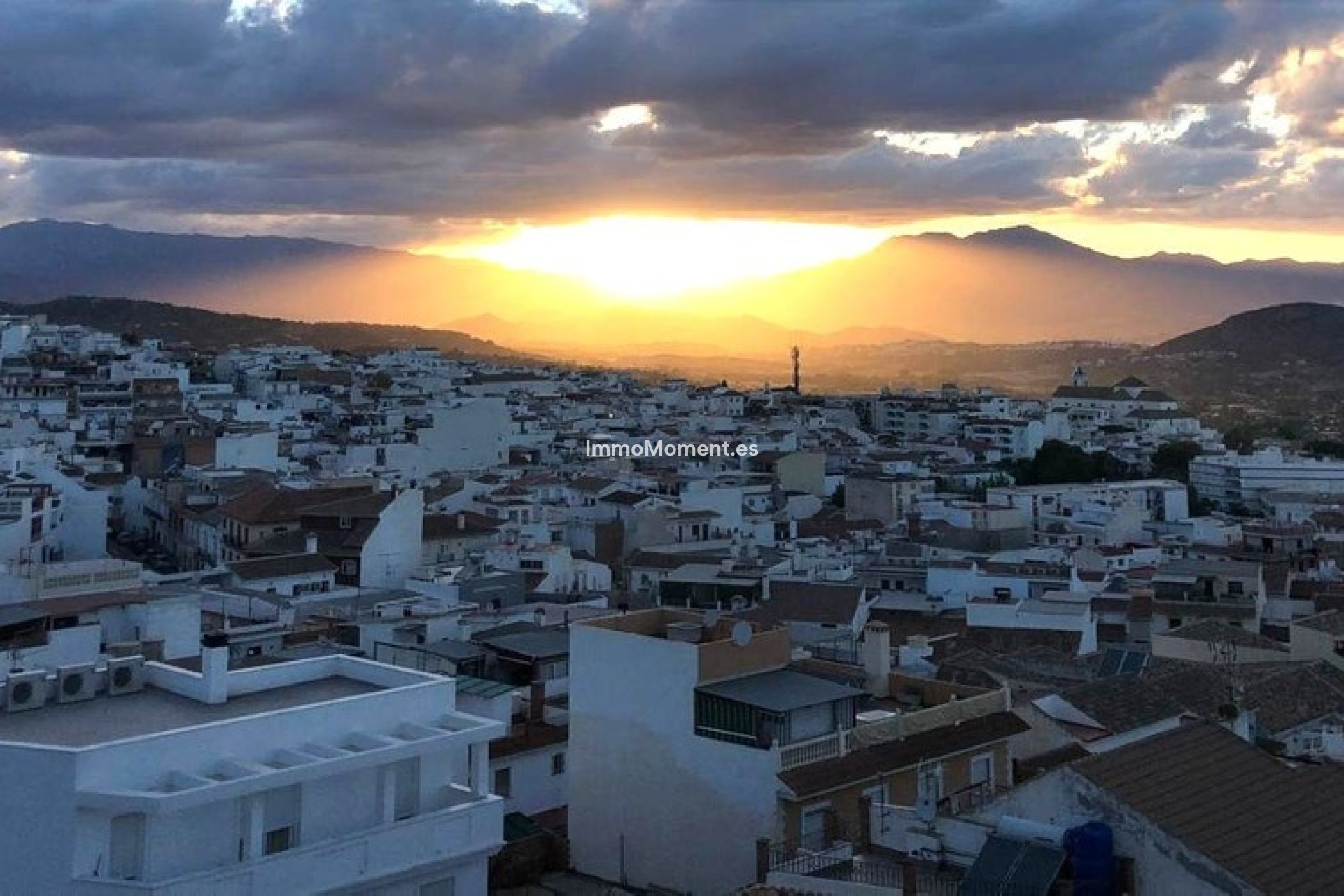 Bestaande woning - Appartement - Binnenland  - Alhaurín el Grande Centro