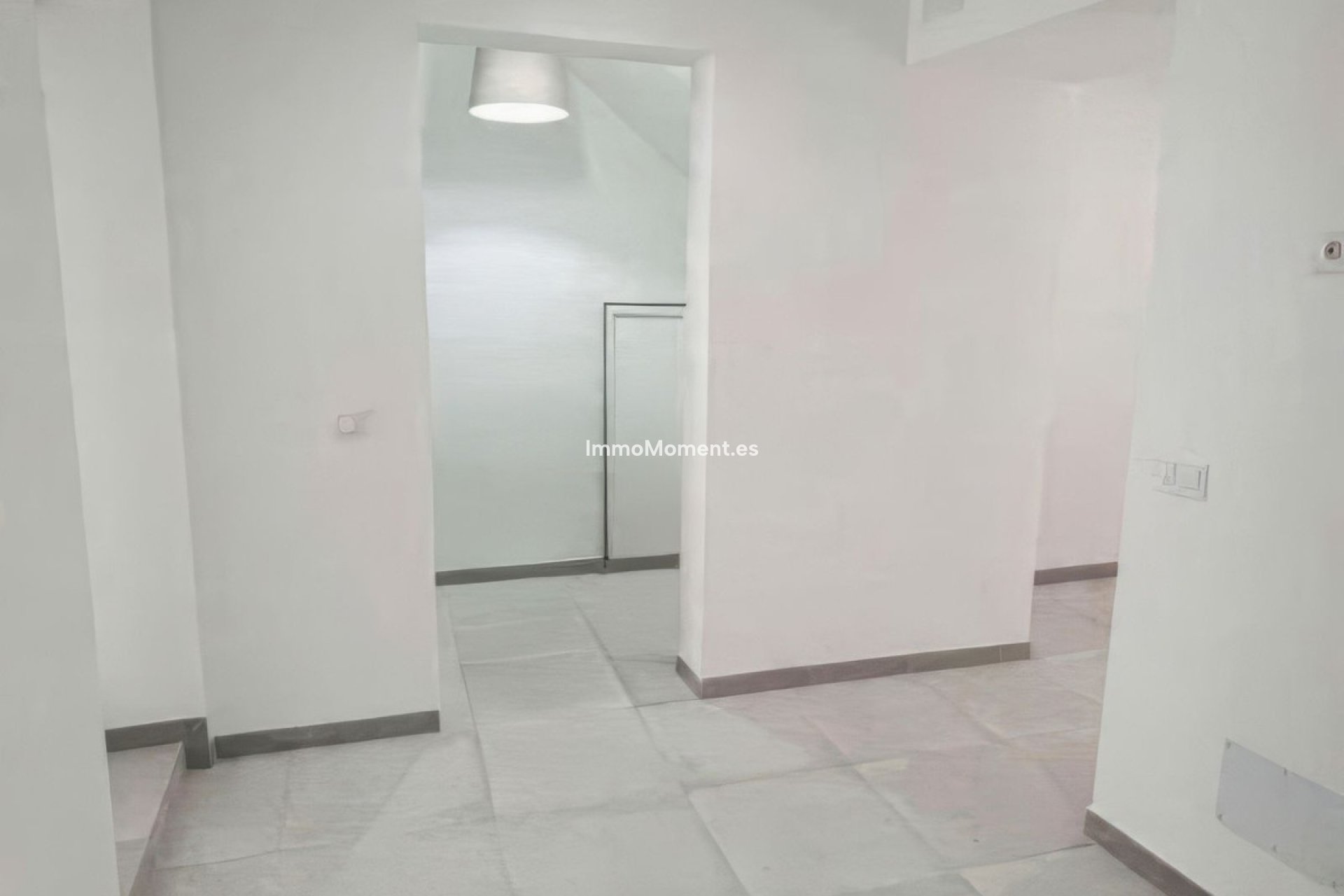 Bestaande woning - Appartement - Binnenland  - Alhaurín el Grande Centro