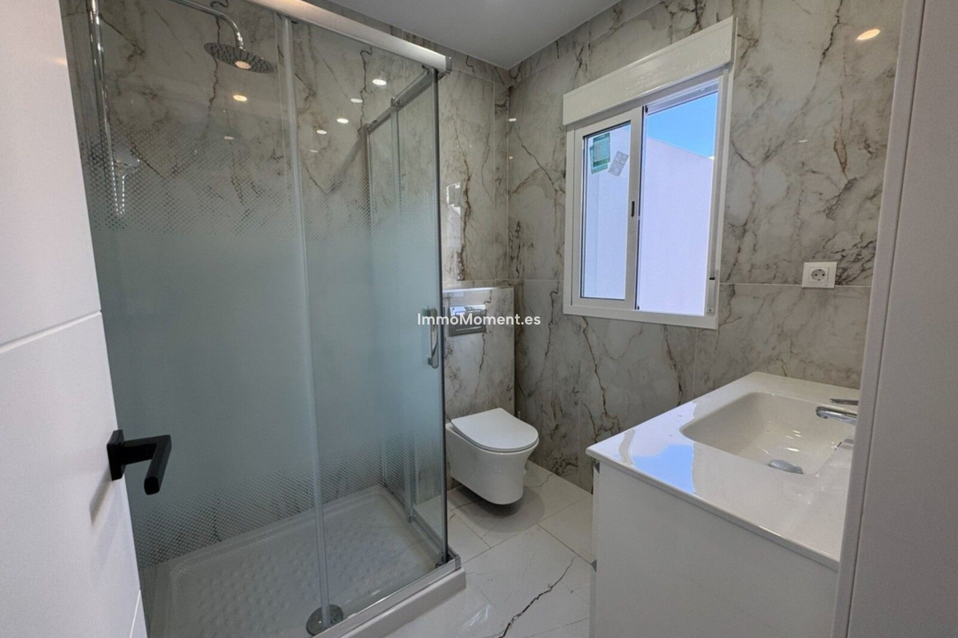 Bestaande woning - Appartement - Binnenland  - Alhaurín el Grande Centro