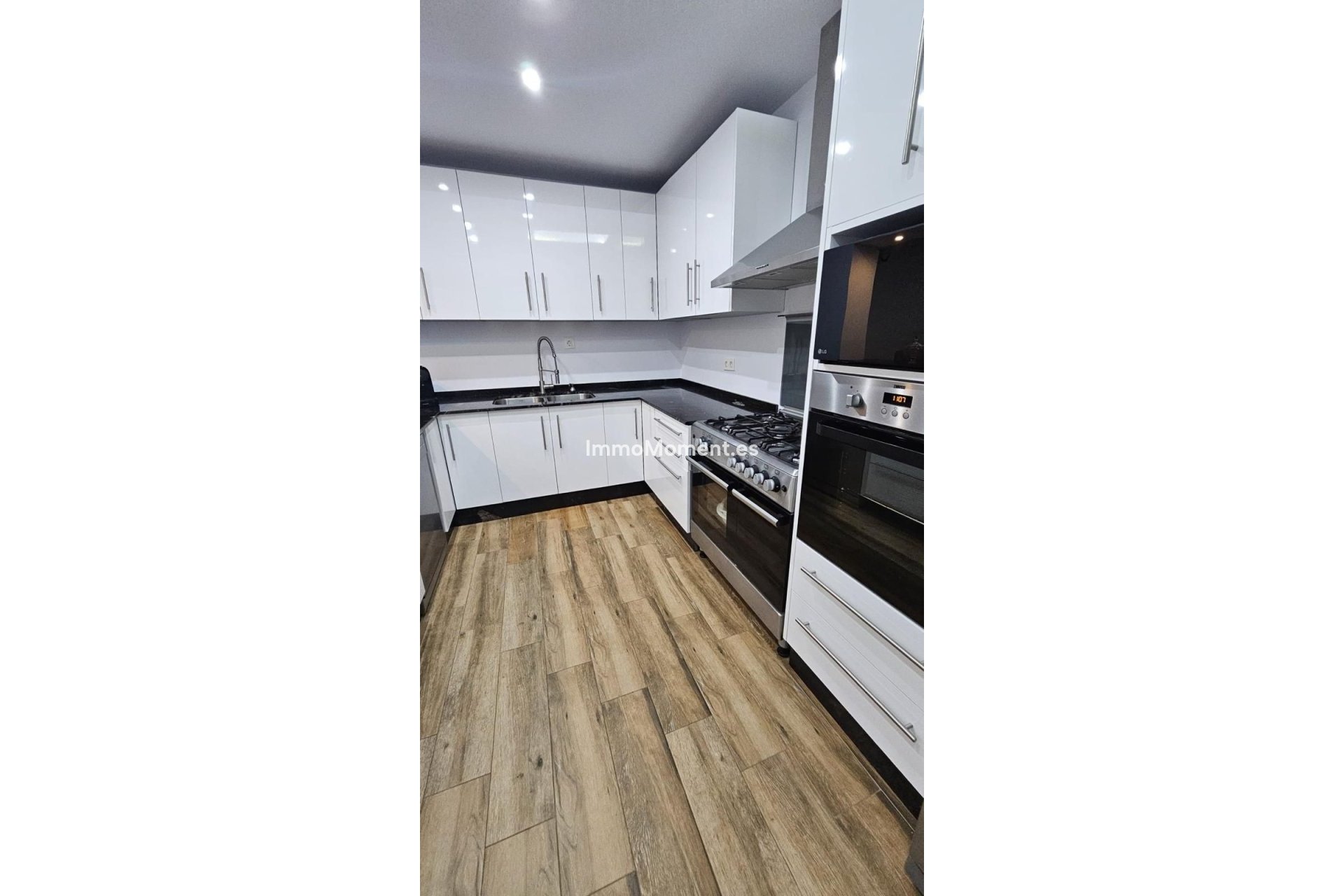 Bestaande woning - Appartement - Binnenland  - Coín