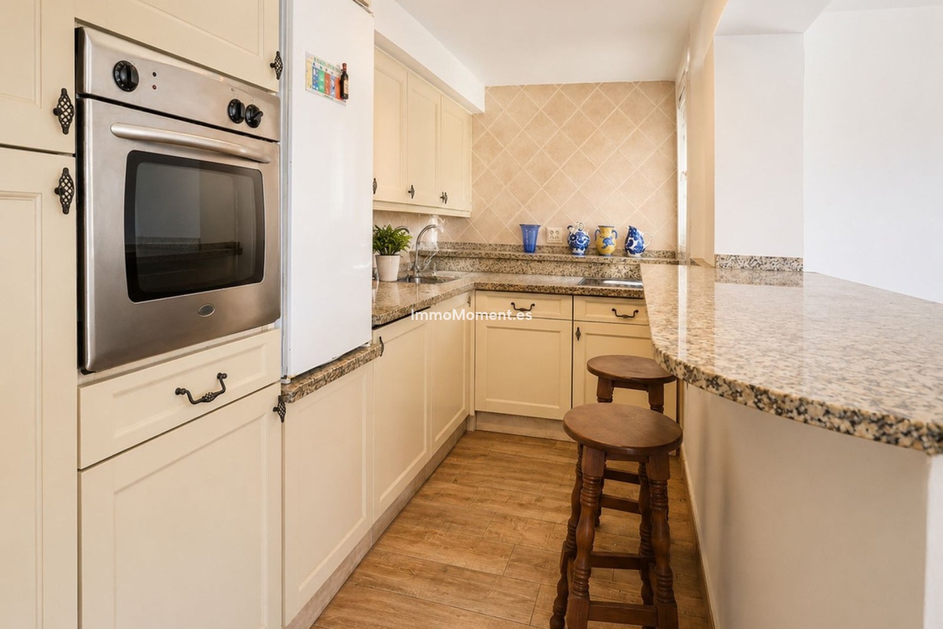 Bestaande woning - Appartement - Binnenland  - Istán