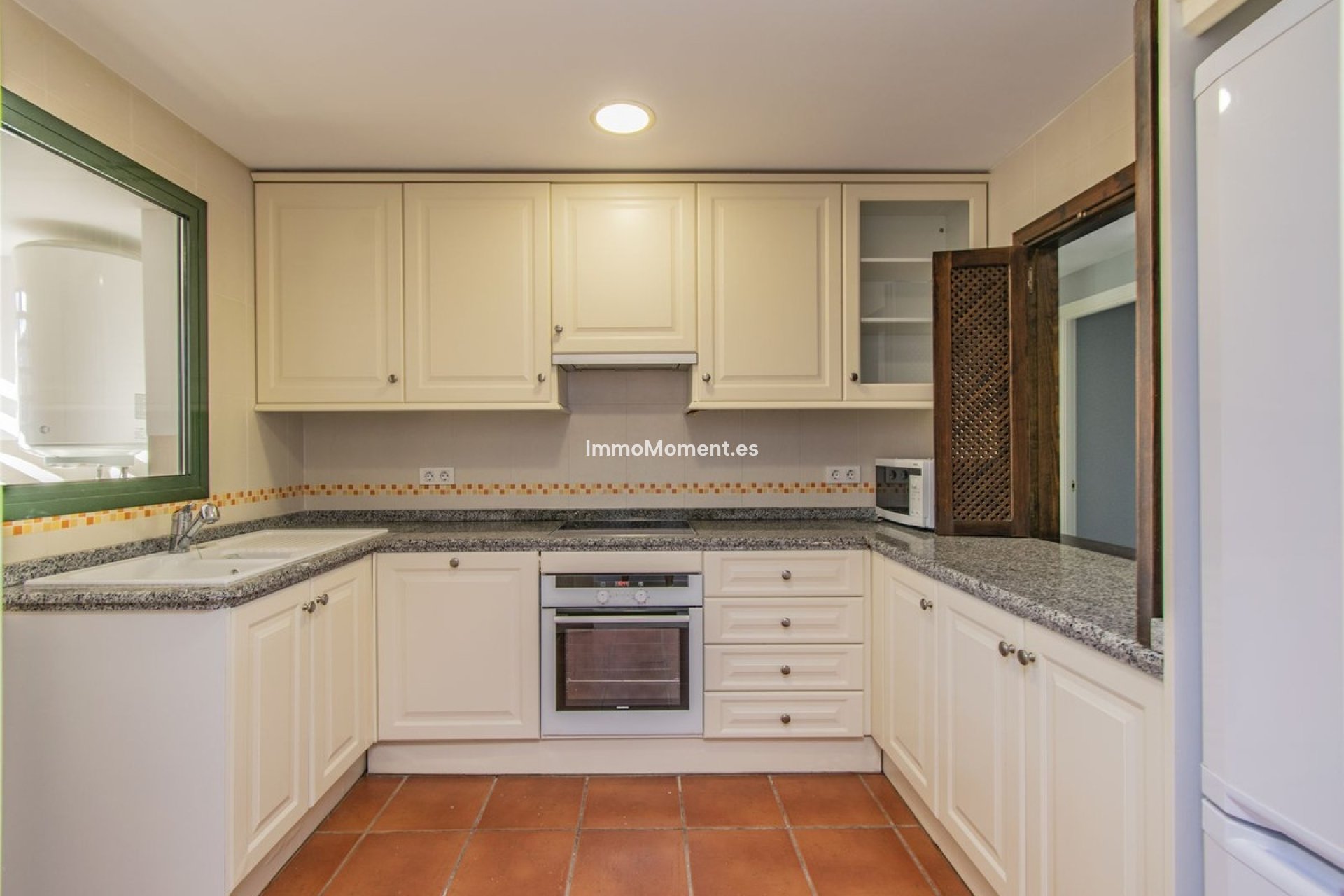 Bestaande woning - Appartement - Estepona  - Atalaya