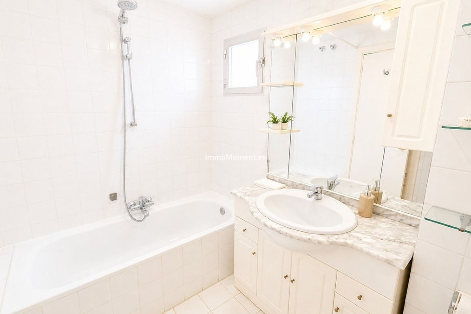 Bestaande woning - Appartement - Estepona  - Atalaya