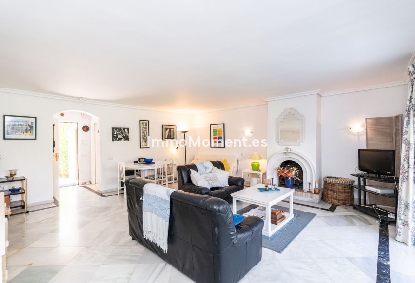 Bestaande woning - Appartement - Estepona  - Atalaya