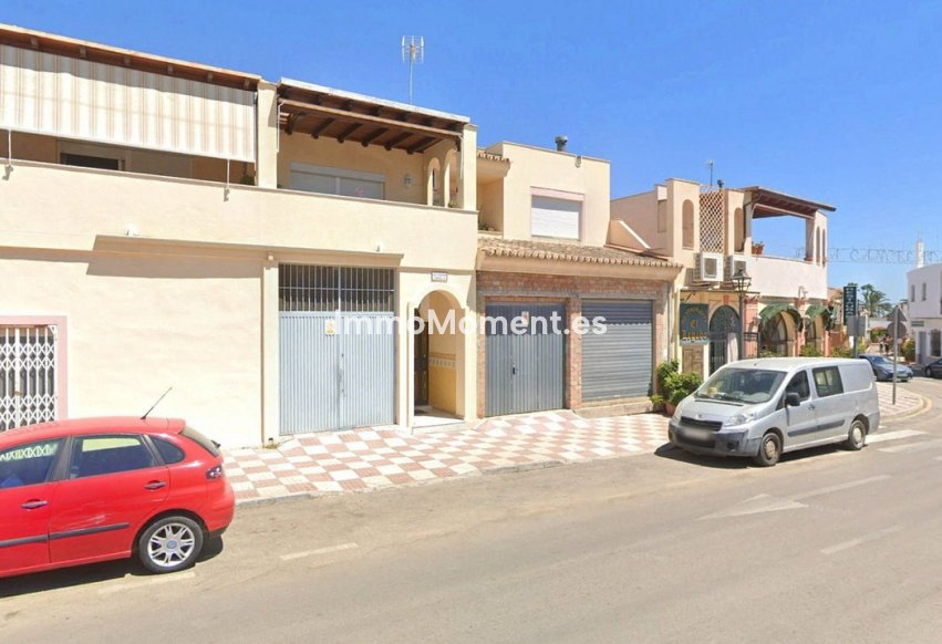 Bestaande woning - Appartement - Estepona  - Cancelada