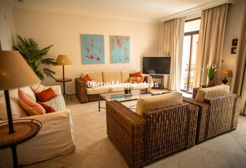Bestaande woning - Appartement - Estepona  - Cancelada