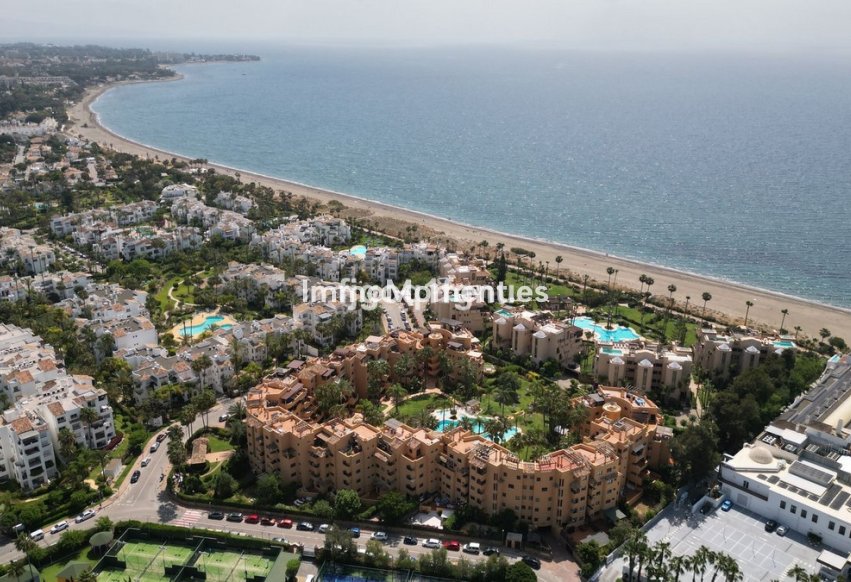 Bestaande woning - Appartement - Estepona  - Costalita