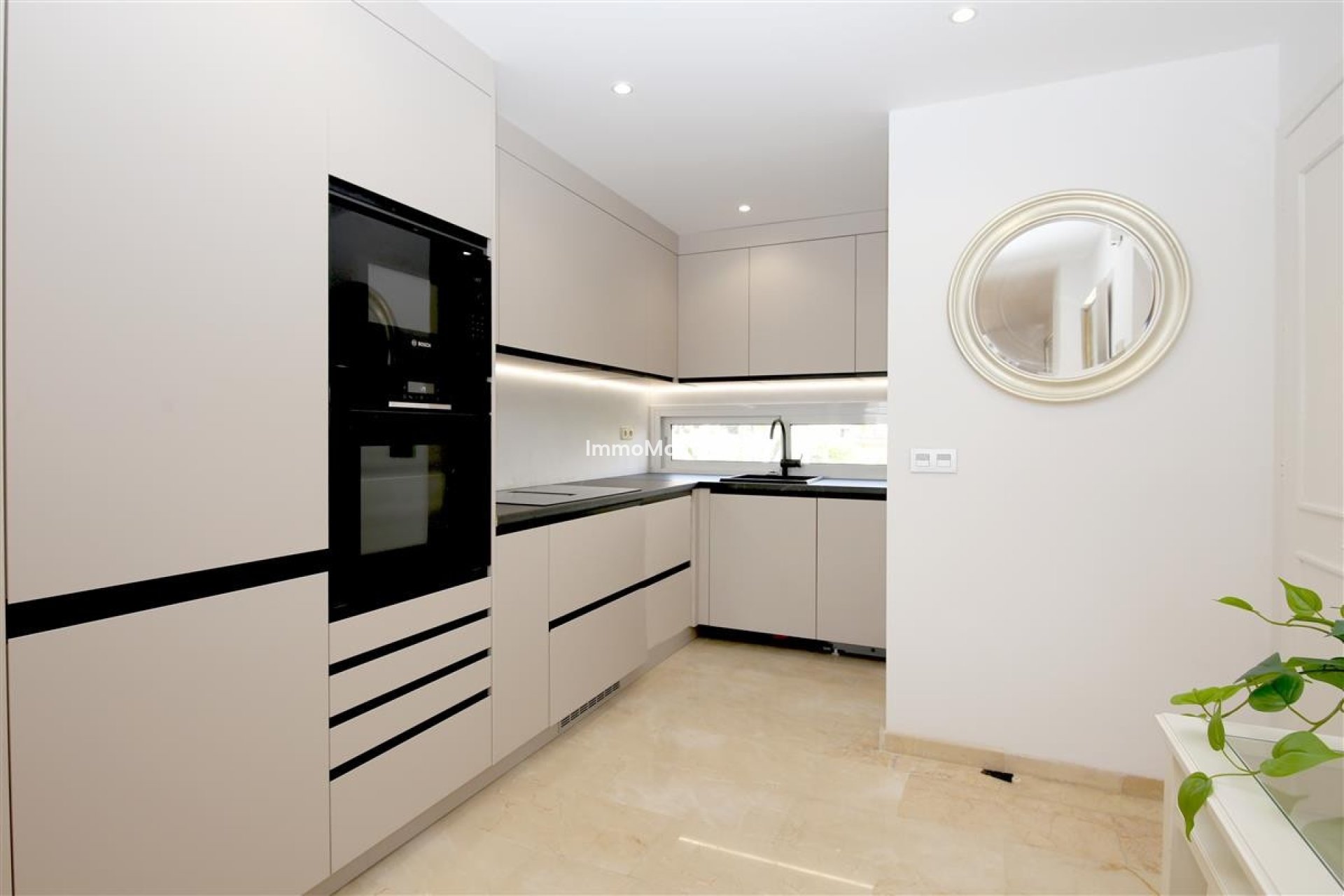 Bestaande woning - Appartement - Estepona  - Estepona Centro