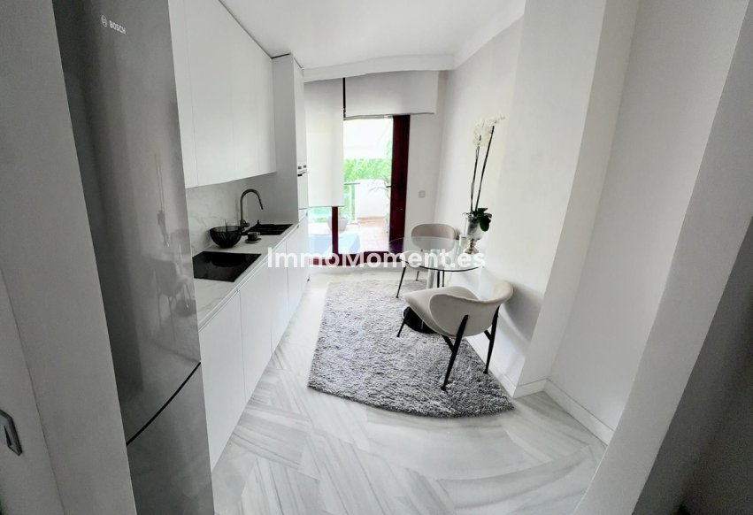 Bestaande woning - Appartement - Estepona  - Selwo