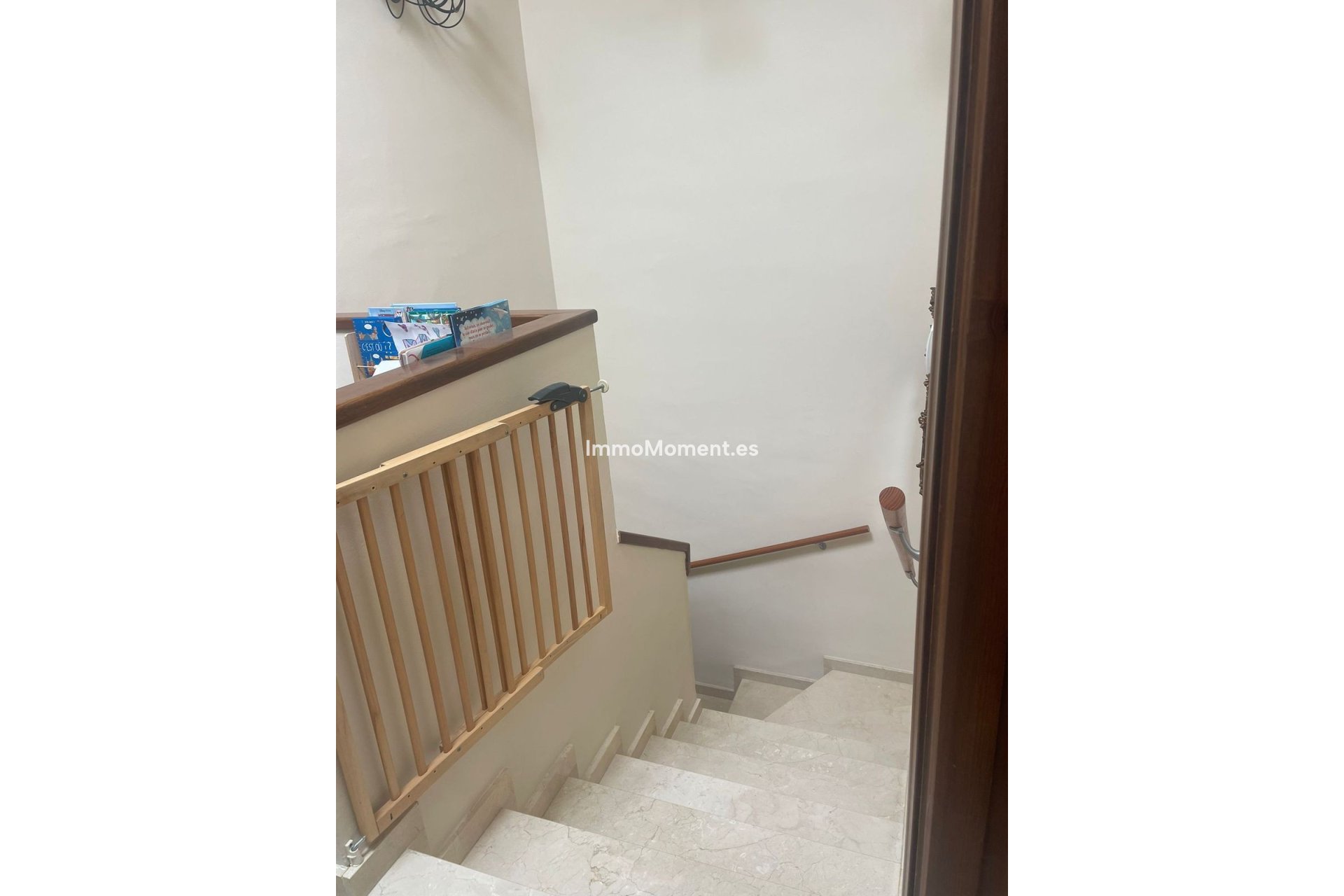 Bestaande woning - Geschakelde woning - Binnenland  - Alhaurín de la Torre