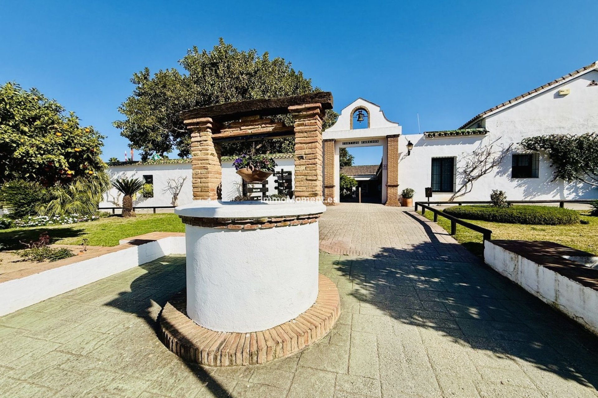 Bestaande woning - Geschakelde woning - Binnenland  - Alhaurín de la Torre