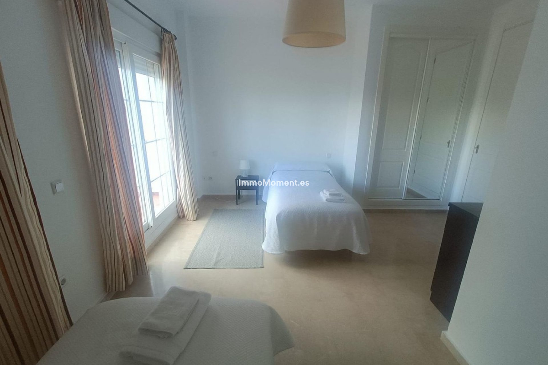 Bestaande woning - Geschakelde woning - Binnenland  - Alhaurín de la Torre