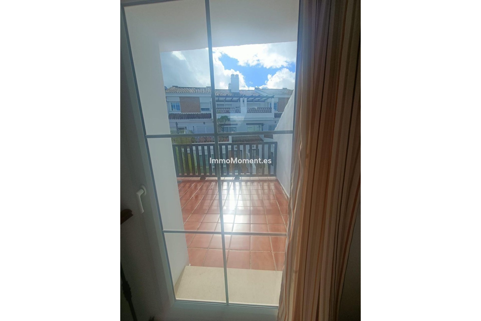 Bestaande woning - Geschakelde woning - Binnenland  - Alhaurín de la Torre