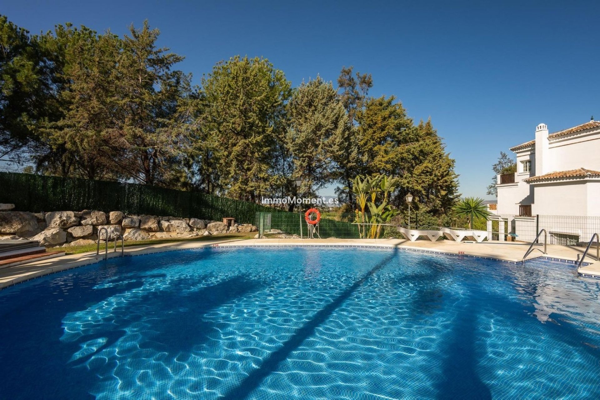 Bestaande woning - Geschakelde woning - Binnenland  - Alhaurín de la Torre