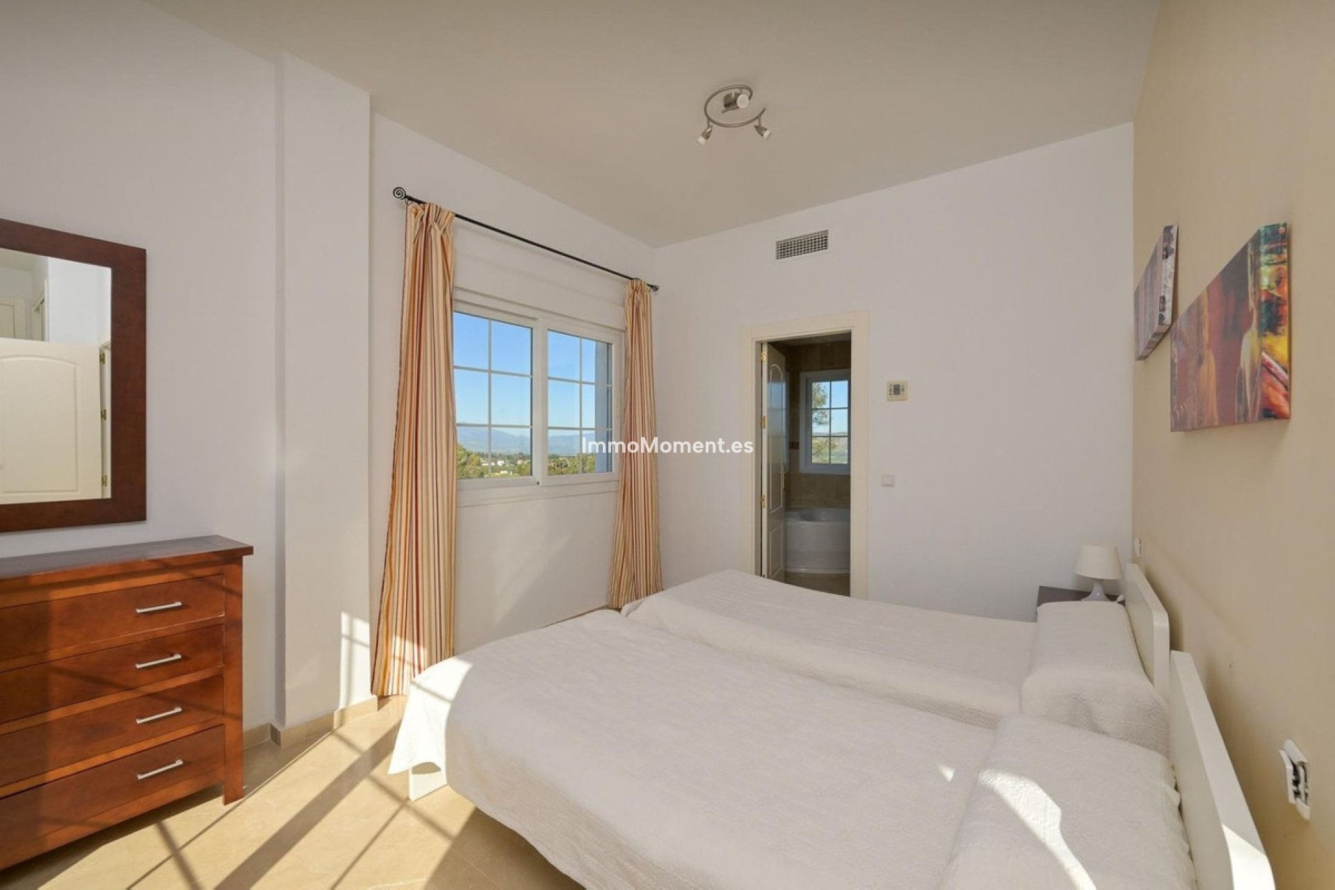 Bestaande woning - Geschakelde woning - Binnenland  - Alhaurín de la Torre