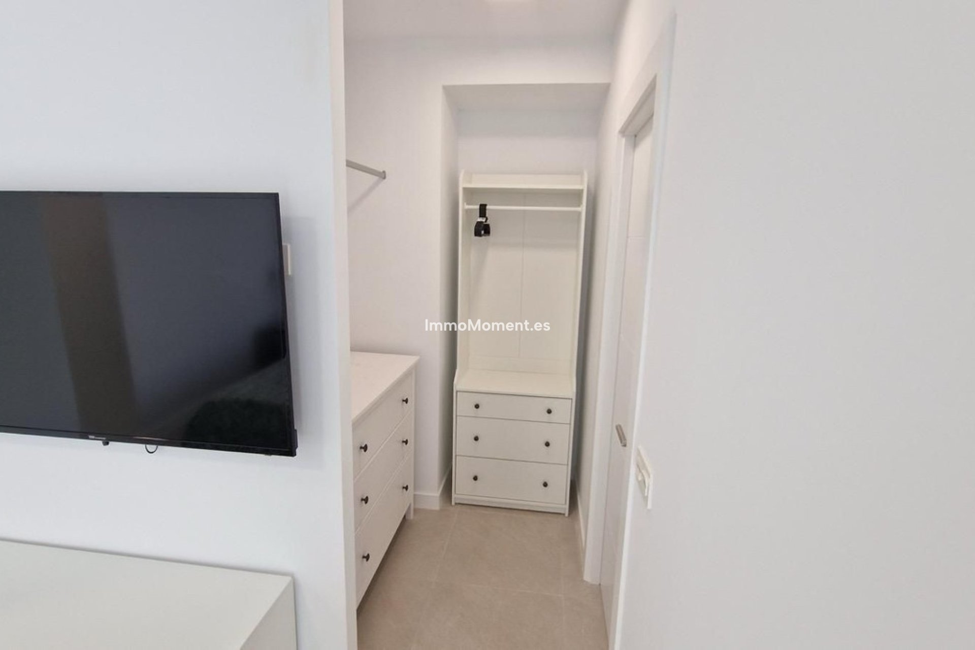 Bestaande woning - Geschakelde woning - Binnenland  - Alhaurín de la Torre