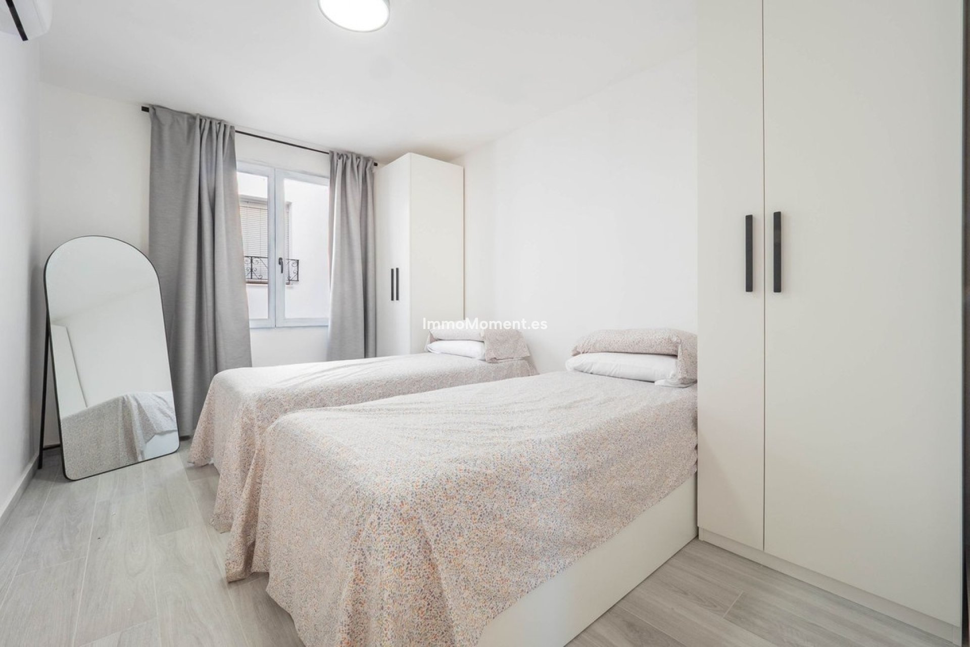 Bestaande woning - Geschakelde woning - Binnenland  - Alhaurín el Grande Centro