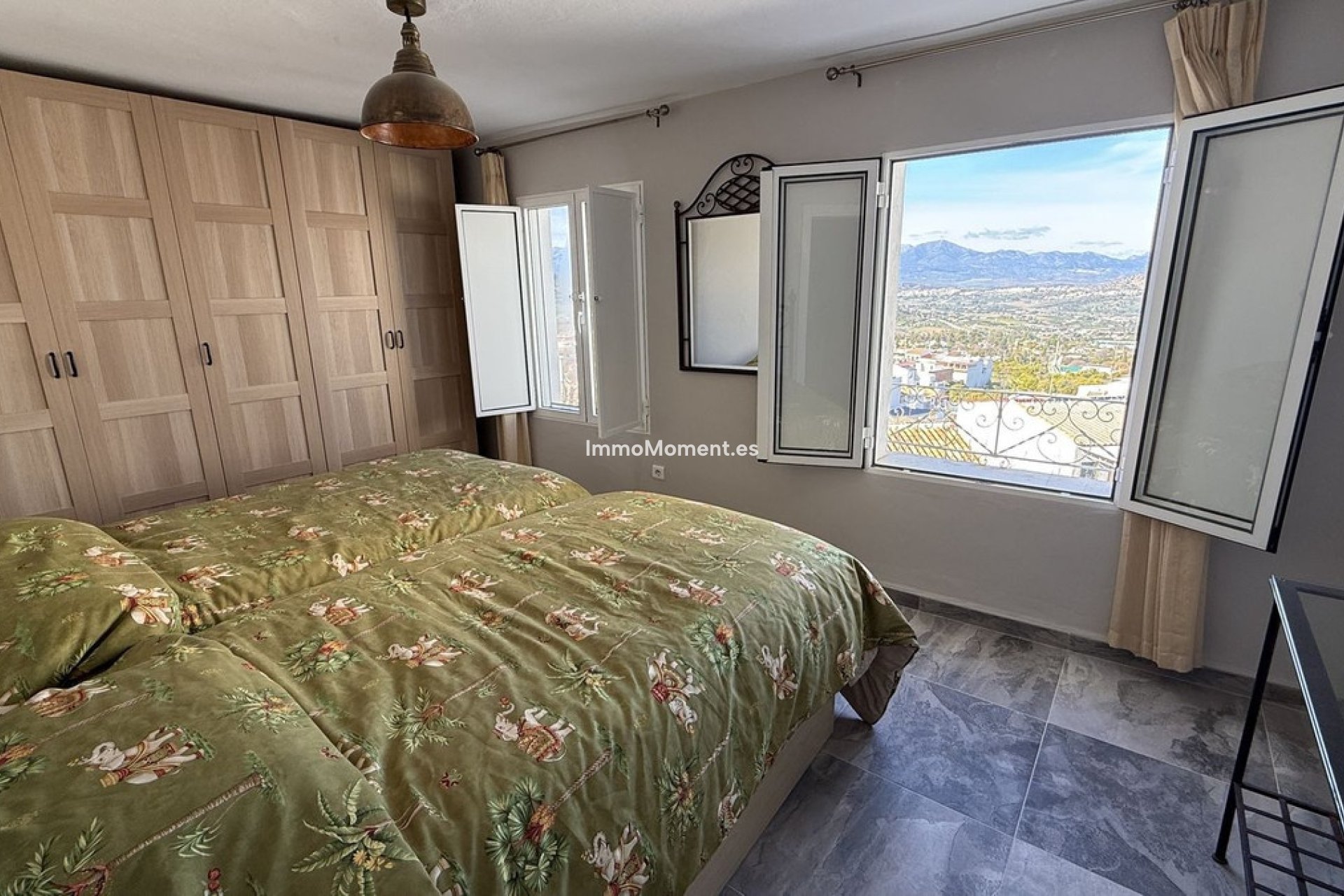 Bestaande woning - Geschakelde woning - Binnenland  - Alhaurín el Grande Centro